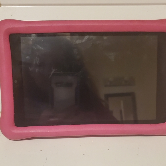 Amazon Kindle Fire Tablet - Picture 5 of 6